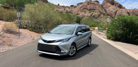 Toyota Sienna 2023