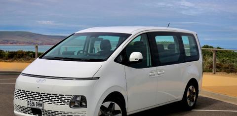 Hyundai STARIA 2025