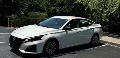 Nissan Altima 2024