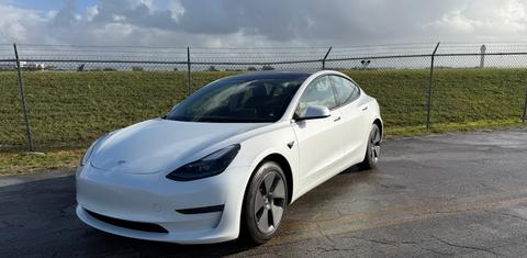 Tesla Model 3 2023