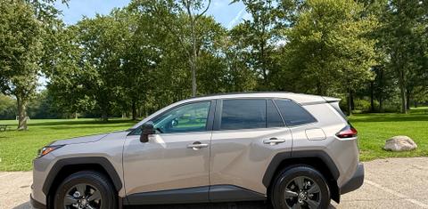 Toyota RAV4 Hybrid 2026