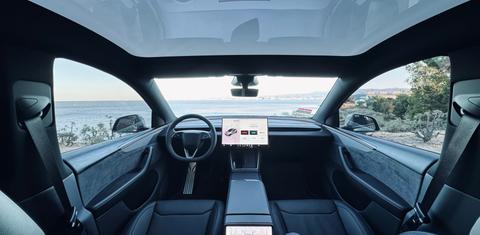 Tesla Model Y 2026