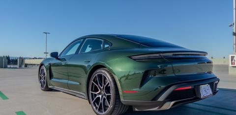 Porsche Taycan 2025