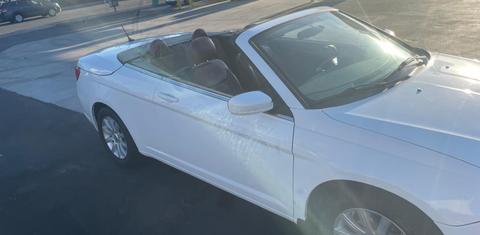 Chrysler 200 2013