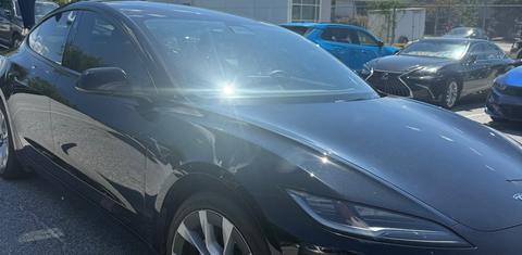 Tesla Model 3 2024