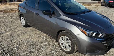 Nissan Versa 2024