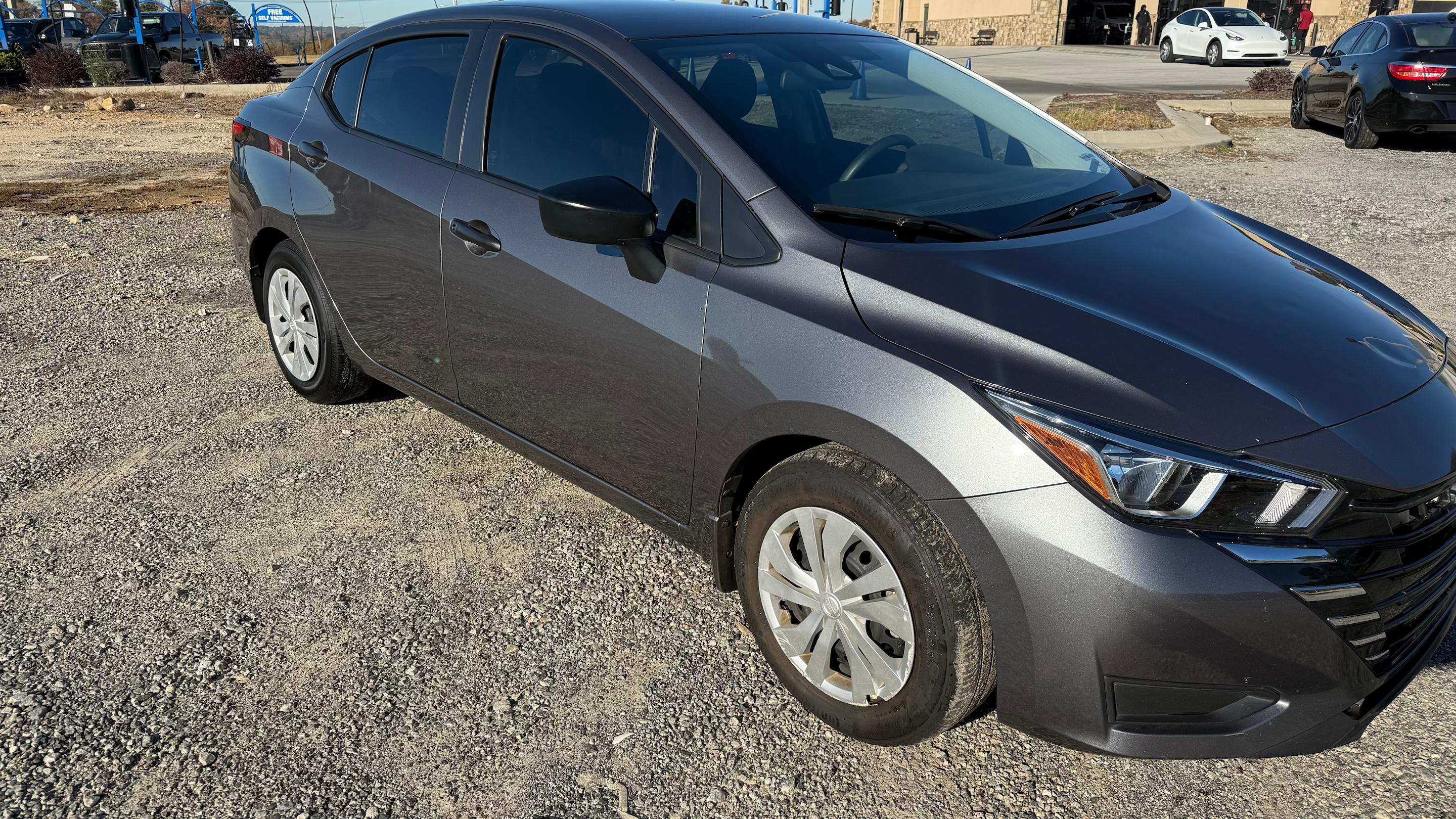 Nissan Versa 2024 in 