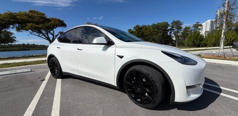 Tesla Model Y 2021