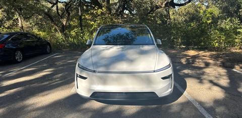 Tesla Model Y 2026