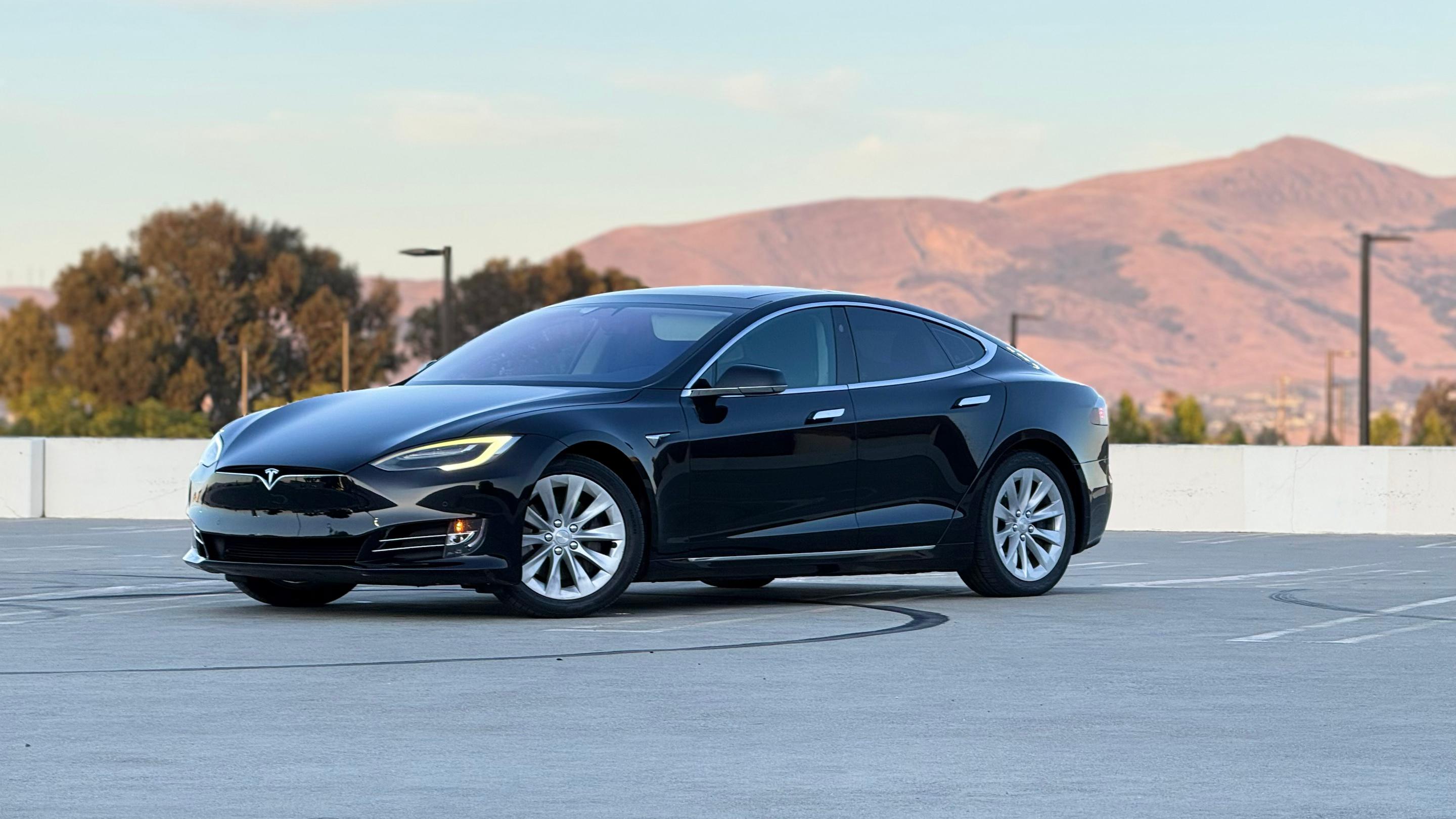 Tesla Model S 2018 in Fremont, CA