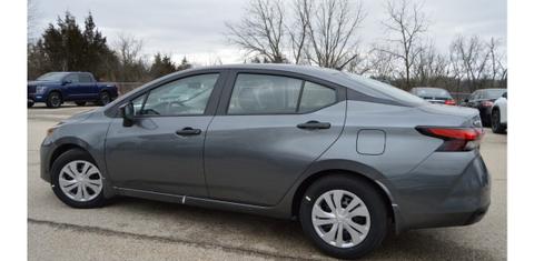 Nissan Versa 2025