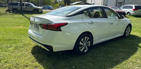 Nissan Altima 2023