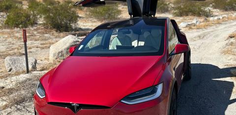 Tesla Model X 2022