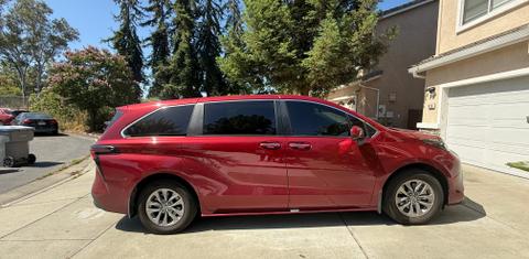 Toyota Sienna 2024