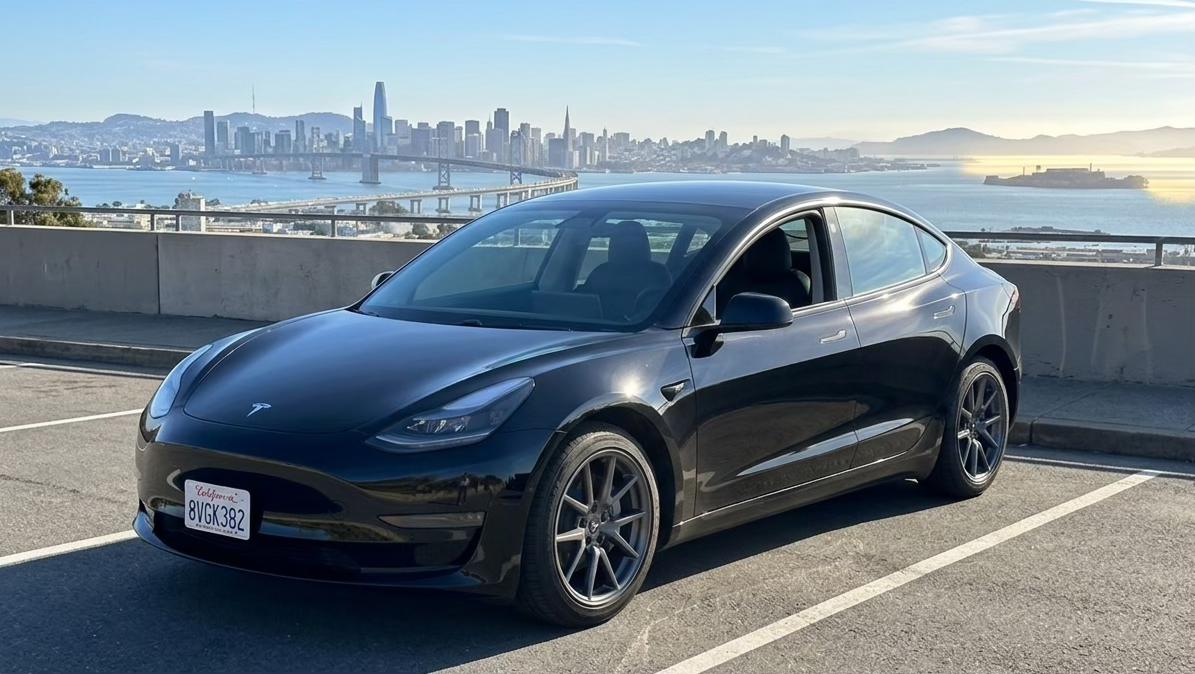 Tesla Model 3 2021 in 