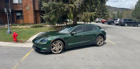 Porsche Taycan 2025
