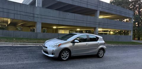 Toyota Prius c 2014