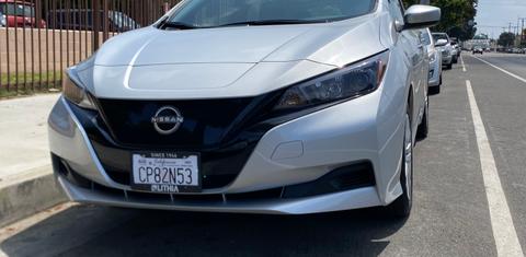 Nissan LEAF 2023