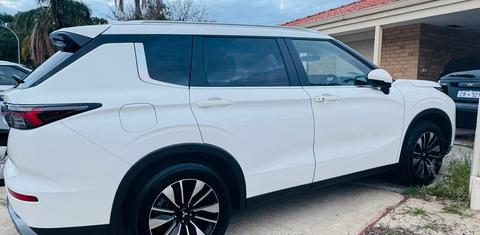 Mitsubishi OUTLANDER 2025