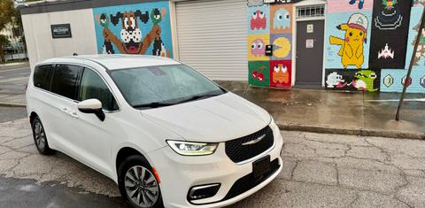 Chrysler Pacifica 2023