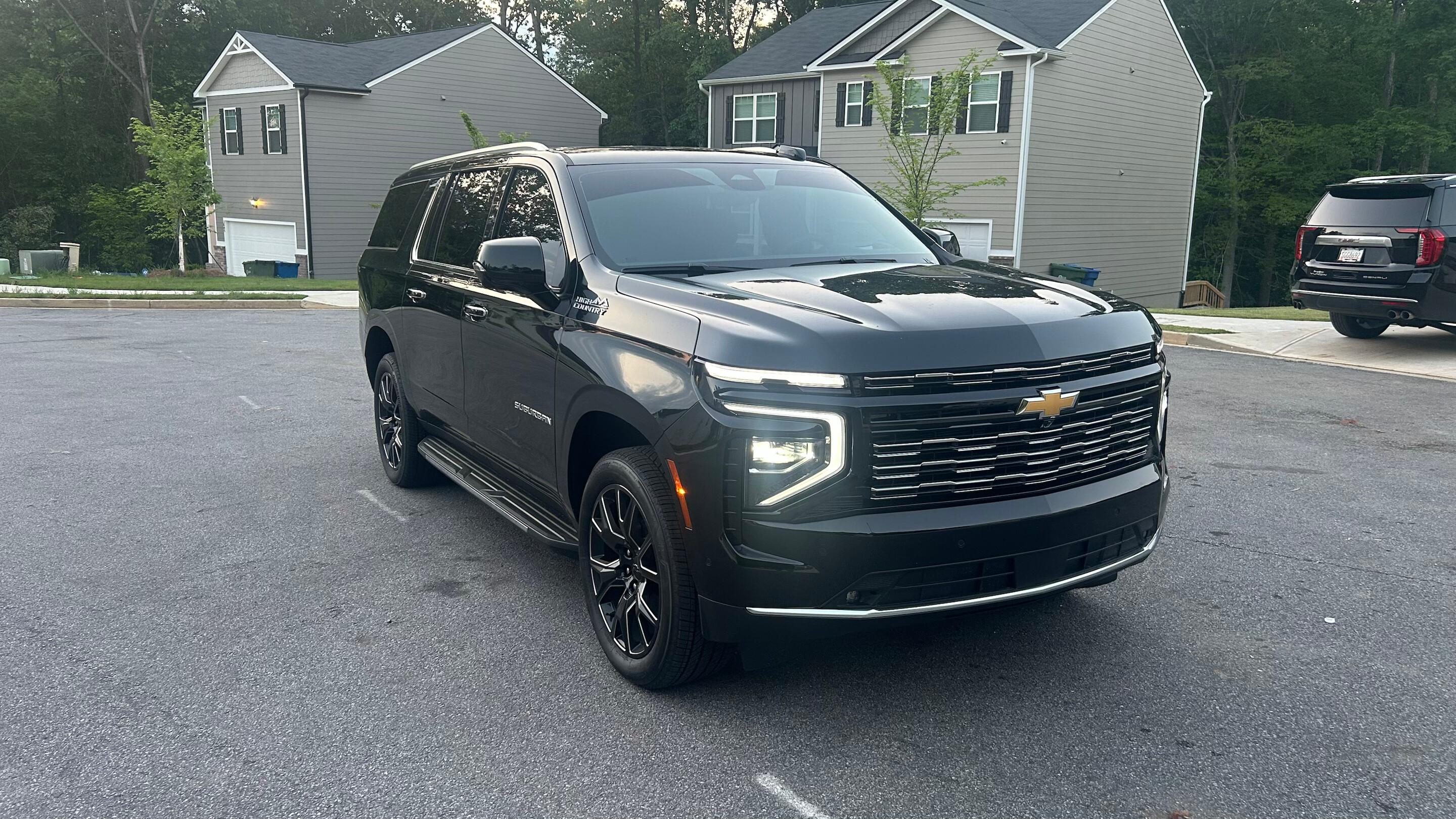 Chevrolet Suburban 2025 in Ellenwood, GA