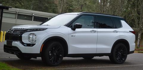 Mitsubishi Outlander Plug-In Hybrid 2025