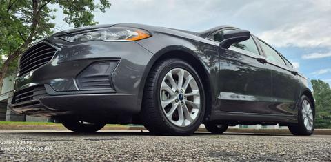 Ford Fusion Hybrid 2019