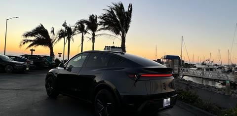 Tesla Model Y 2026