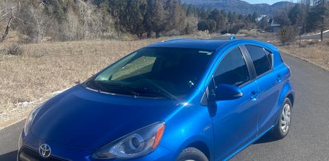 Toyota Prius c 2015