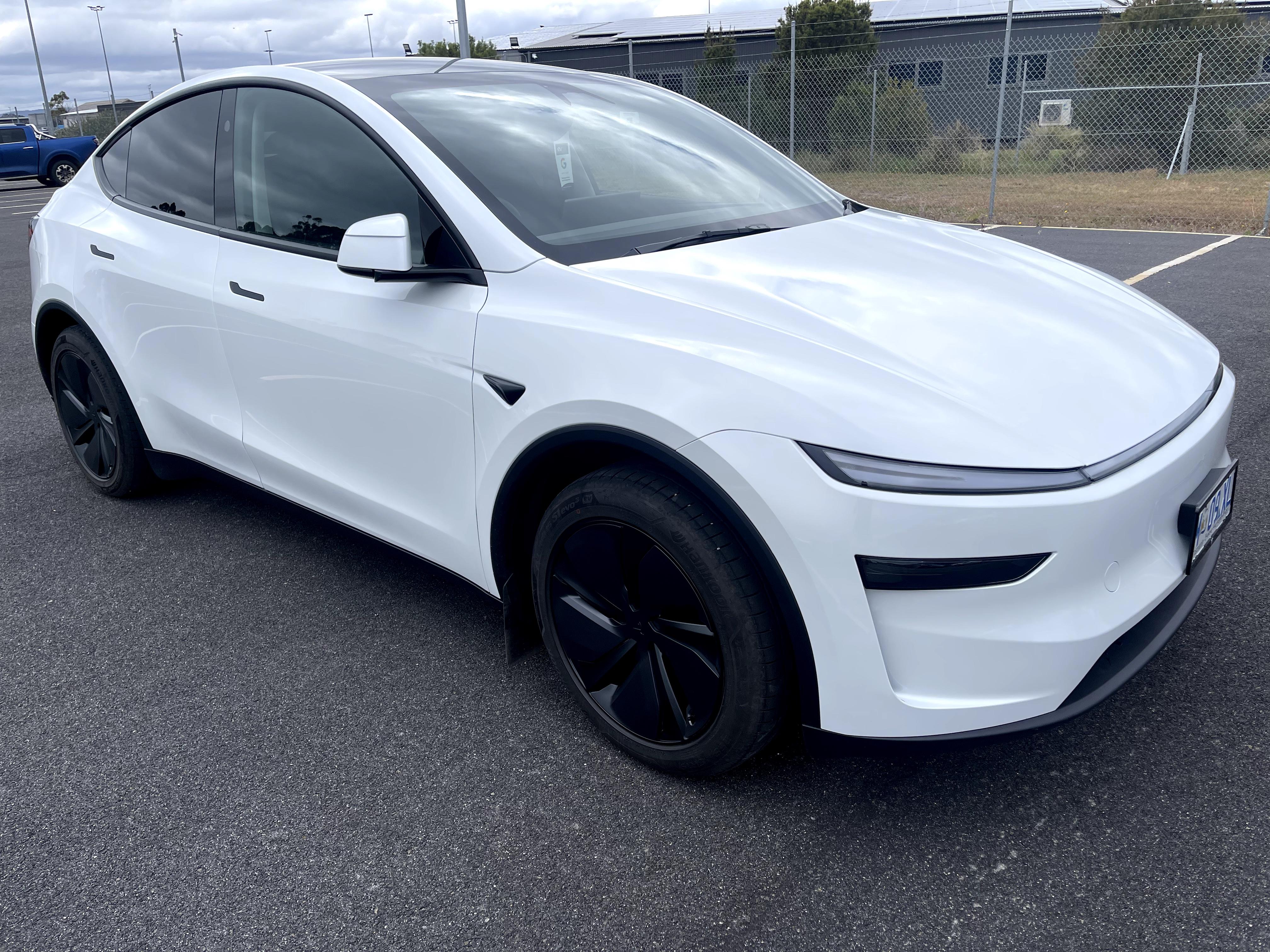 Tesla MODEL Y 2025 in Cambridge