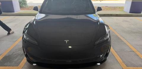 Tesla Model 3 2025