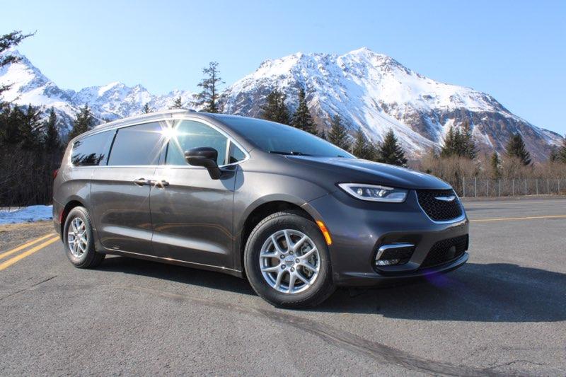 Chrysler Pacifica 2022 in Seward, AK