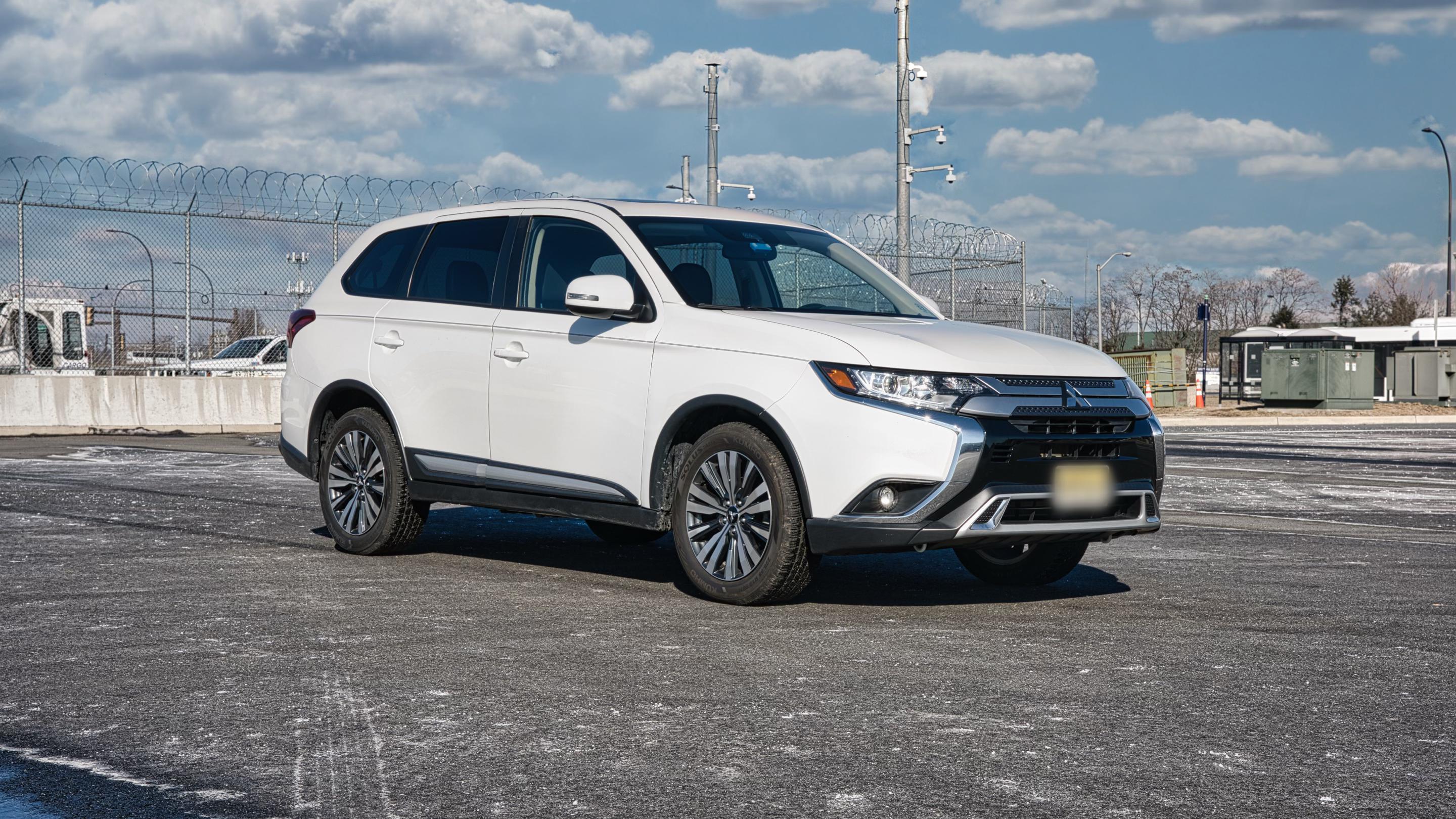 Mitsubishi Outlander 2020 in Fairfield, NJ