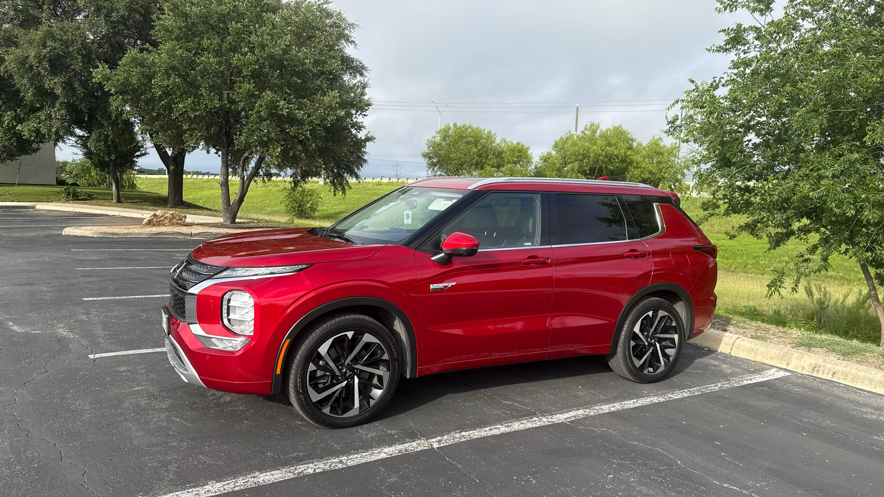 Mitsubishi Outlander Plug-In Hybrid 2025 in San Antonio, TX