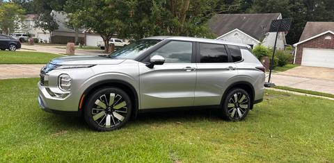 Mitsubishi Outlander 2025