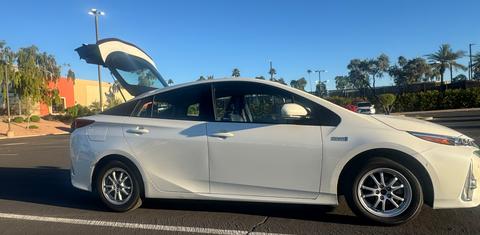 Toyota Prius Prime 2017