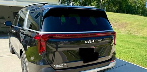 Kia Carnival Hybrid 2026
