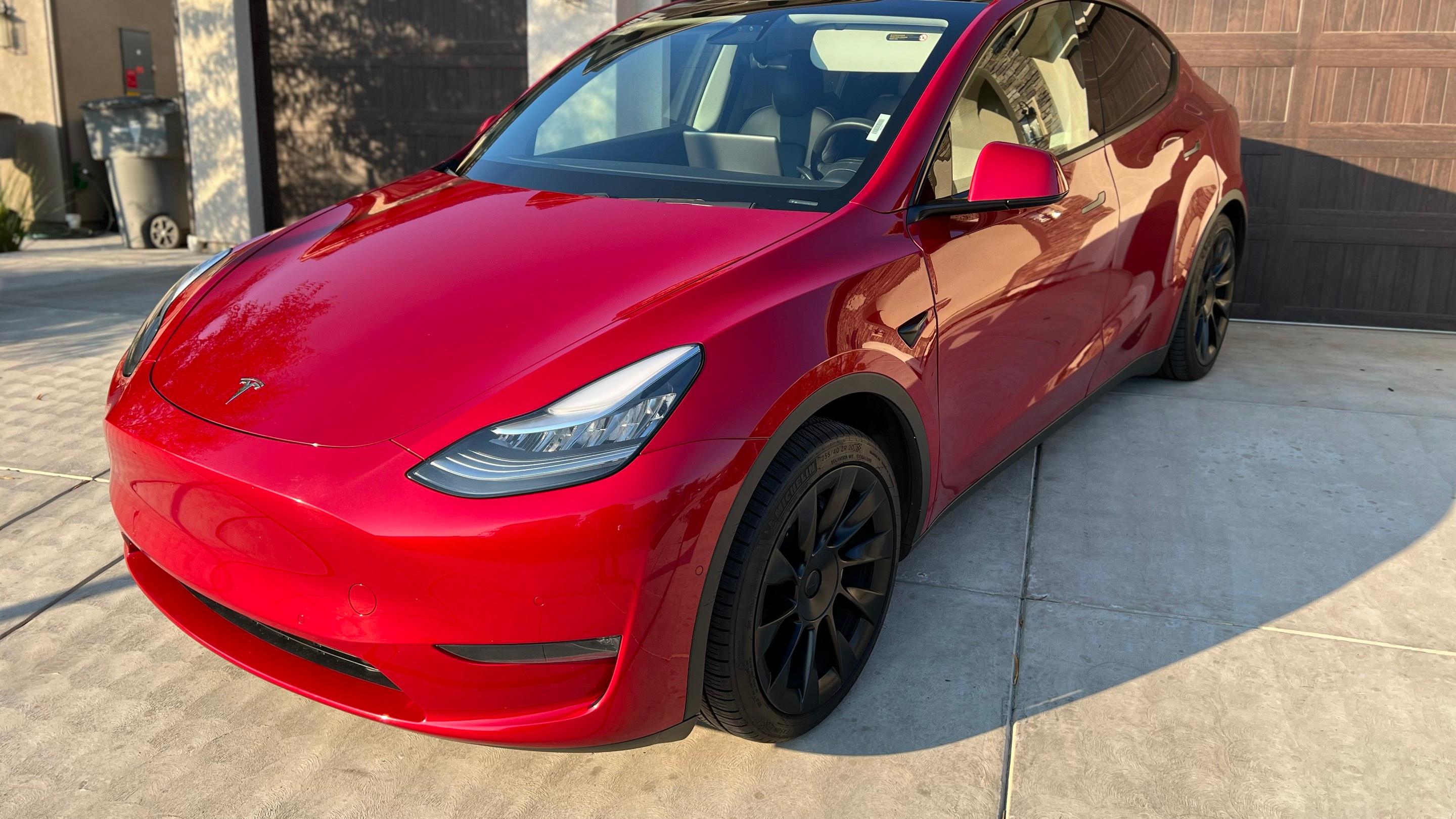 Tesla Model Y 2020 in Fresno, CA