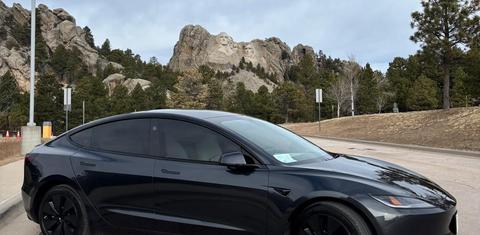 Tesla Model 3 2025