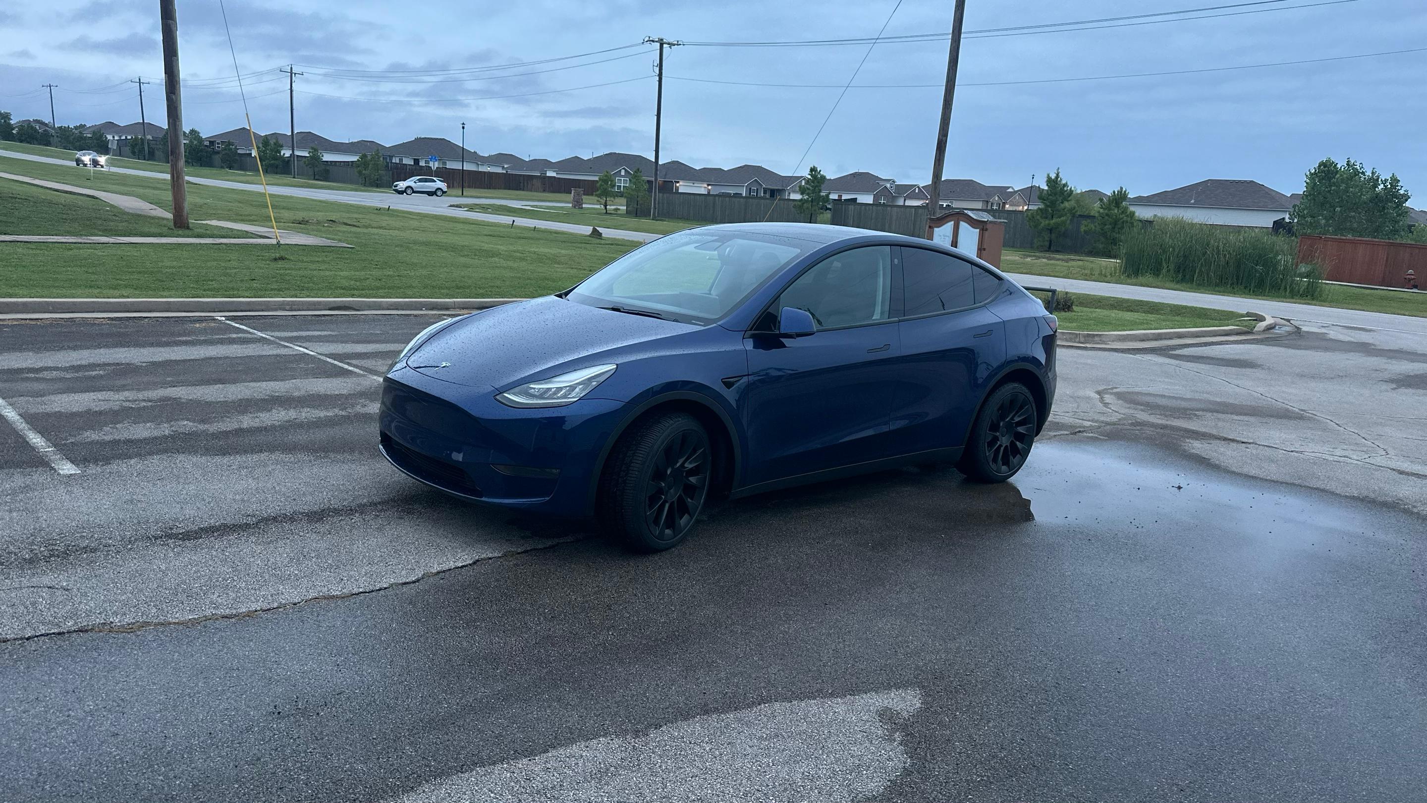 Tesla Model Y 2021 in Broken Arrow, OK