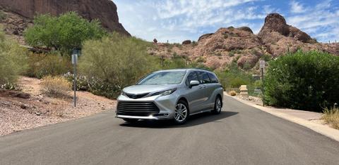 Toyota Sienna 2023