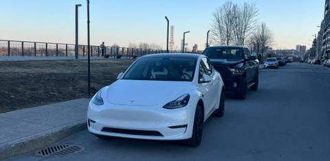 Tesla Model Y 2023