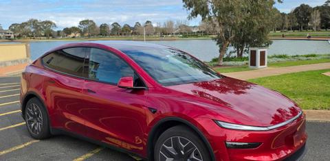 Tesla MODEL Y 2026