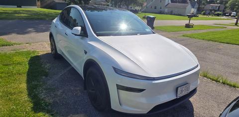 Tesla Model Y 2026