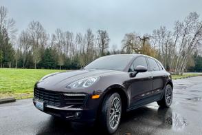 Porsche Macan car