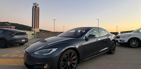 Tesla Model S 2018