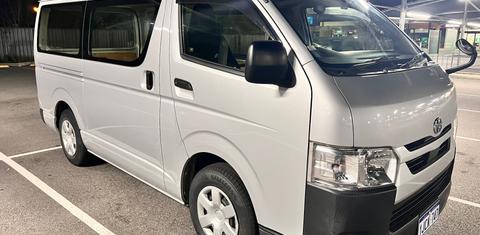 Toyota HIACE 2020