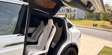 Tesla Model X 2019