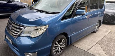 Nissan Serena 2016