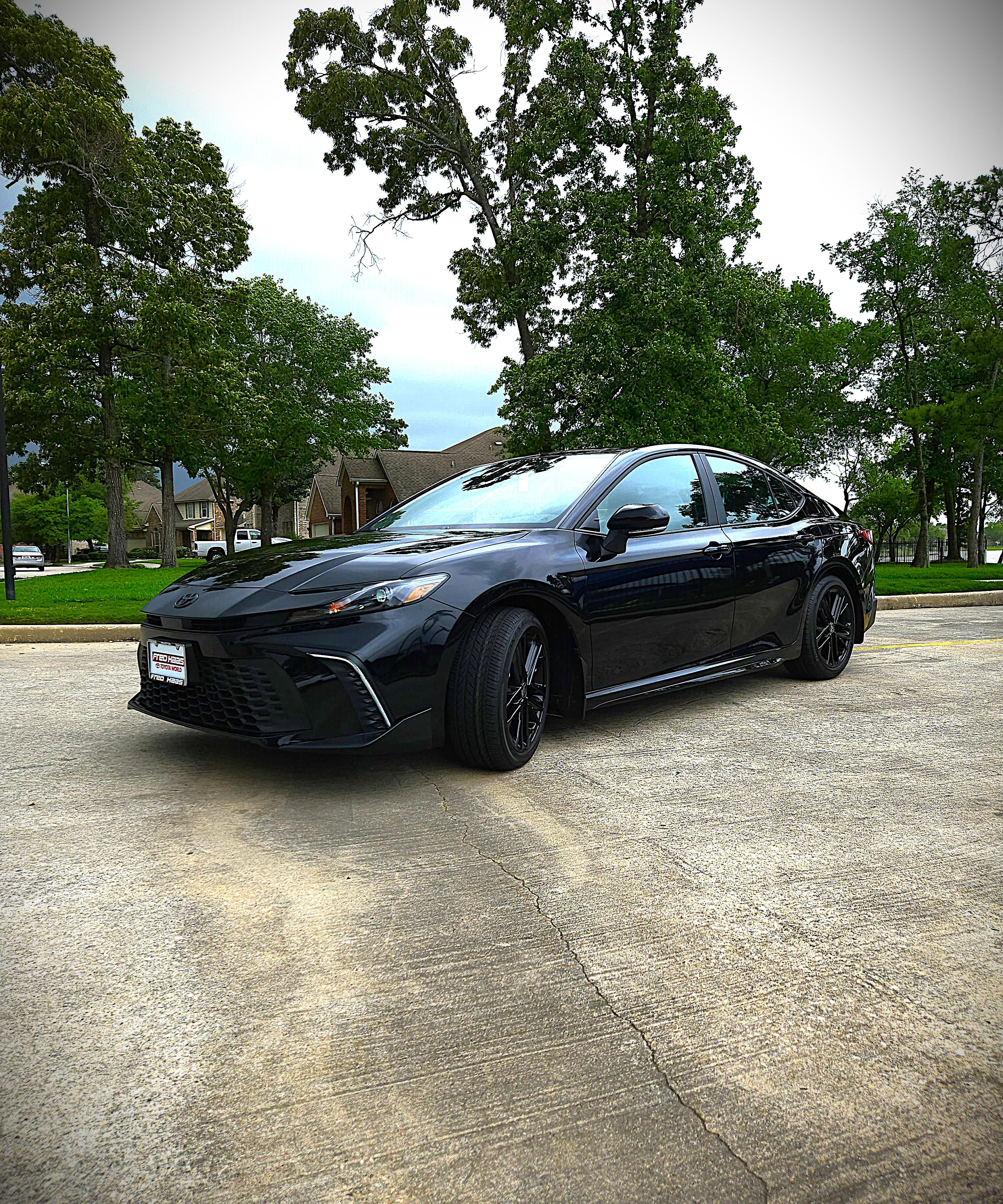 Toyota Camry Hybrid 2025 in Houston, TX